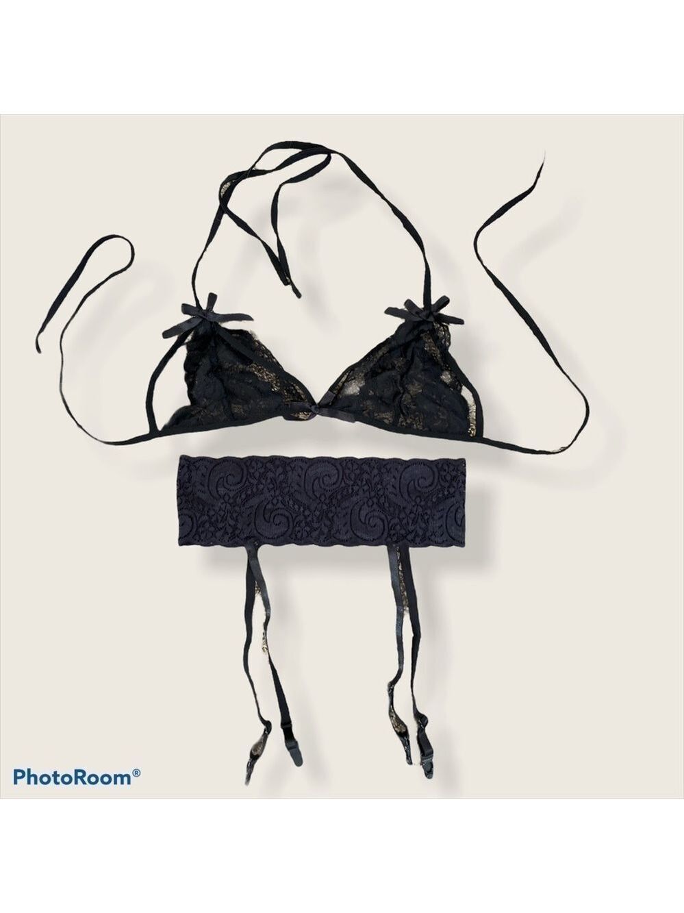 NWOT Womens black spandex lingerie lace bra garter